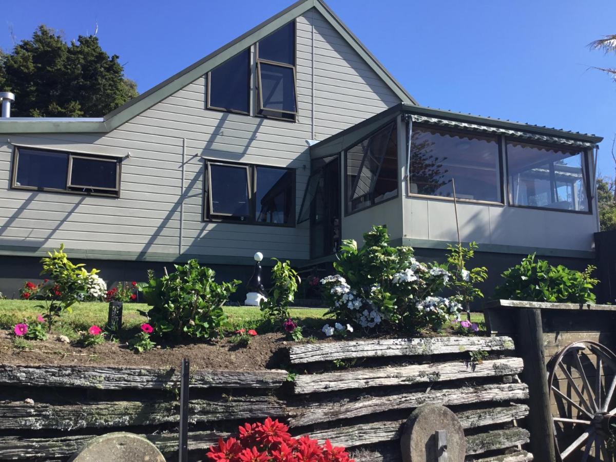 Norfolk Gardens Bed And Breakfast Te Kopuru ภายนอก รูปภาพ